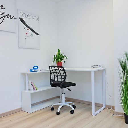 Klassen Apartments! Erleben Sie Aulendorf In Dieser Modernen Unterkunft Exteriör bild